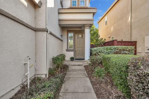 515 Malvasia Ct, Fairfield, CA 94534 photo 4