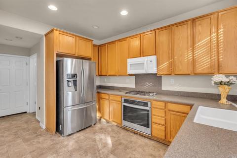 515 Malvasia Ct, Fairfield, CA 94534 photo 11