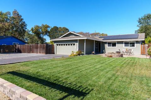 849 Colleen Dr, Windsor, CA 95492 photo 4