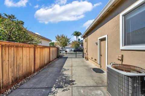 656 Renaissance Ave, Fairfield, CA 94534 photo 61