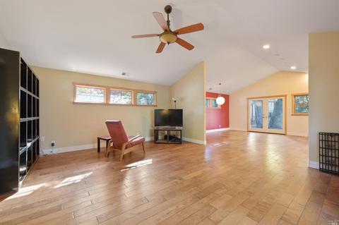 16 Pearce St, Petaluma, CA 94952 photo 9