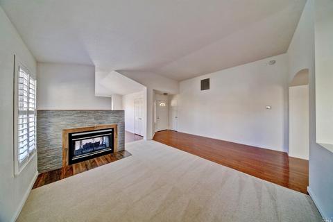 404 Foxwood Ct, Windsor, CA 95492 photo 8