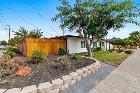 990 Central Ave, Napa, CA 94558 photo 3