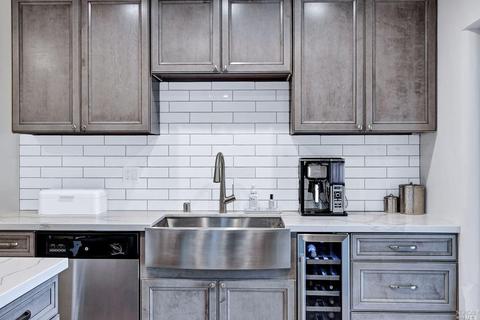 990 Central Ave, Napa, CA 94558 photo 11