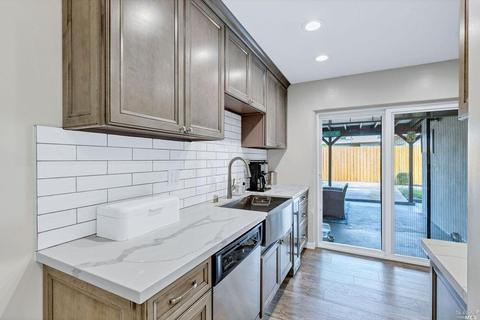 990 Central Ave, Napa, CA 94558 photo 13