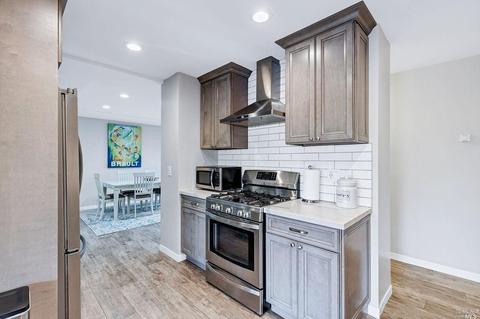 990 Central Ave, Napa, CA 94558 photo 10