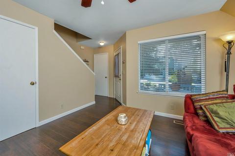 817 Twin Oaks Ln, Windsor, CA 95492 photo 11