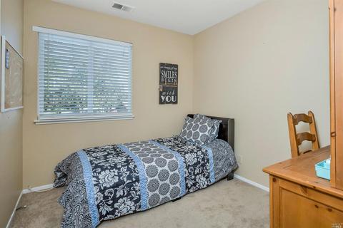 817 Twin Oaks Ln, Windsor, CA 95492 photo 8