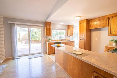 782 Fred Barnes Dr, Fairfield, CA 94533 photo 12
