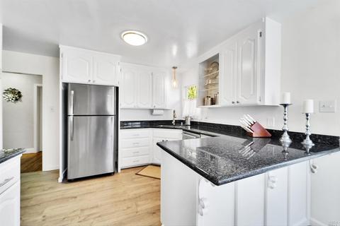 431 Yuba St, Vallejo, CA 94590 photo 7