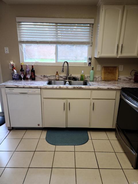 537 Quartz Ln, Vallejo, CA 94589 photo 7