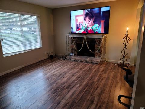 537 Quartz Ln, Vallejo, CA 94589 photo 9