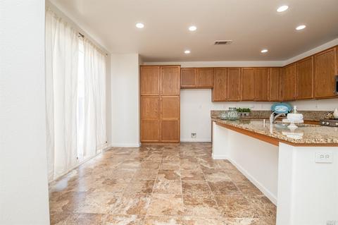 2358 White Dr, Fairfield, CA 94533 photo 18