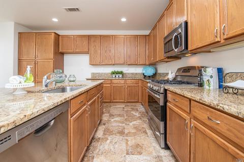 2358 White Dr, Fairfield, CA 94533 photo 27
