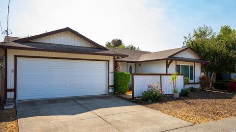 544 Sutter St, Petaluma, CA 94954 photo 3