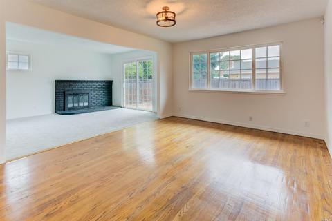 212 Cascade Dr, Vacaville, CA 95687 photo 12