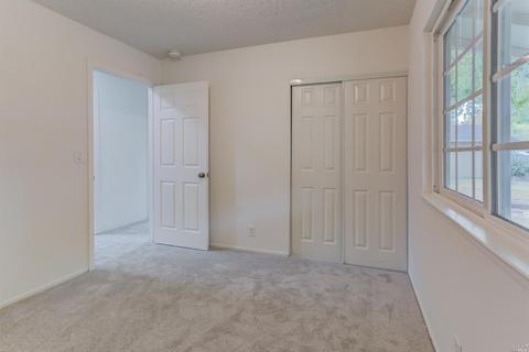 212 Cascade Dr, Vacaville, CA 95687 photo 32