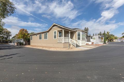 221 Wade Dr, Windsor, CA 95492 photo 4
