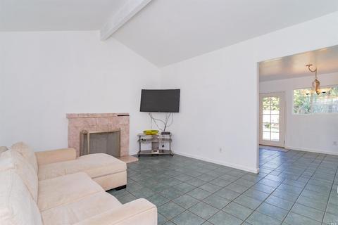 228 Willow St, Vallejo, CA 94589 photo 4