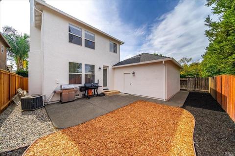155 Bouquet Cir, Windsor, CA 95492 photo 5
