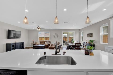 6006 Sutter Ct, Vacaville, CA 95687 photo 9