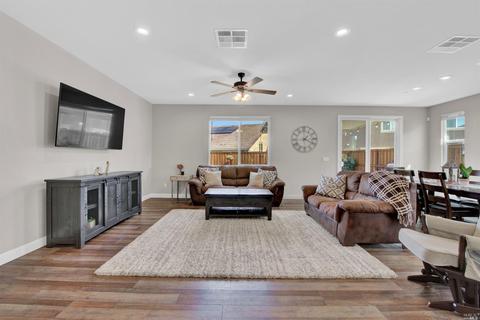 6006 Sutter Ct, Vacaville, CA 95687 photo 5