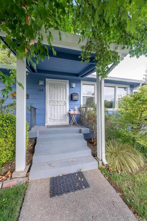 118 Calvert Dr, Ukiah, CA 95482 photo 3