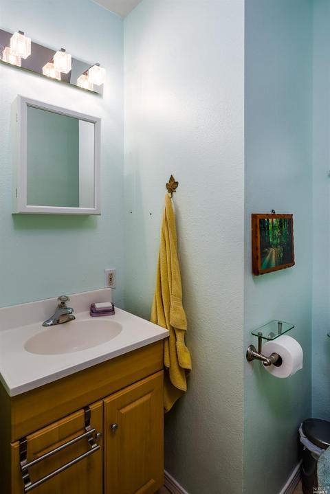 118 Calvert Dr, Ukiah, CA 95482 photo 11