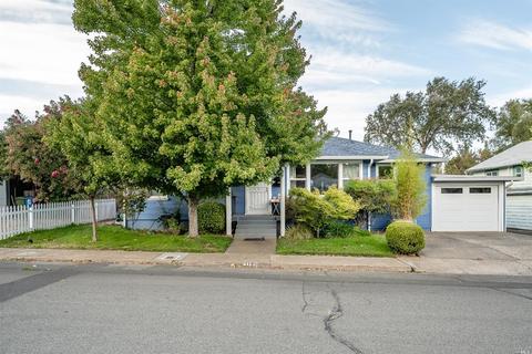 118 Calvert Dr, Ukiah, CA 95482 photo 2
