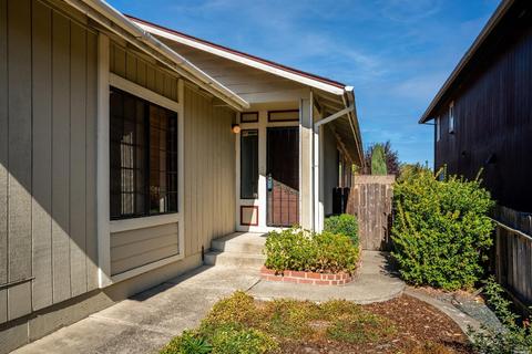 508 Capps Ln, Ukiah, CA 95482 photo 3