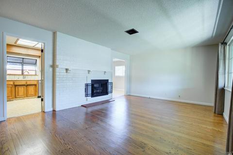 4412 Georgia St, Vallejo, CA 94591 photo 6