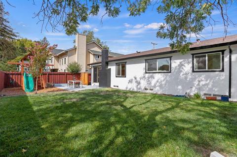83 Rocca Dr, Petaluma, CA 94952 photo 15