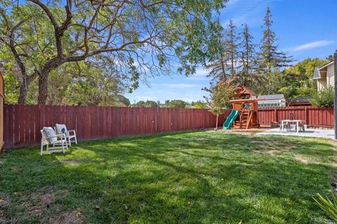 83 Rocca Dr, Petaluma, CA 94952 photo 13