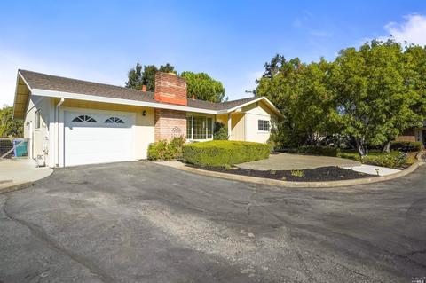 121 Vineyard Cir, Sonoma, CA 95476 photo 9