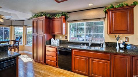 3239 Hilton Head Dr, Fairfield, CA 94534 photo 9