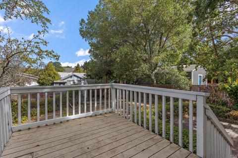 563 E H St, Benicia, CA 94510 photo 25
