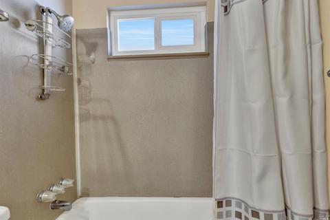 518 E Colorado St, Fairfield, CA 94533 photo 22