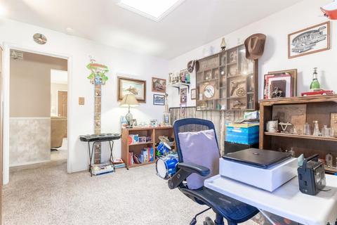 1368 Leonard Dr, San Leandro, CA 94577 photo 24