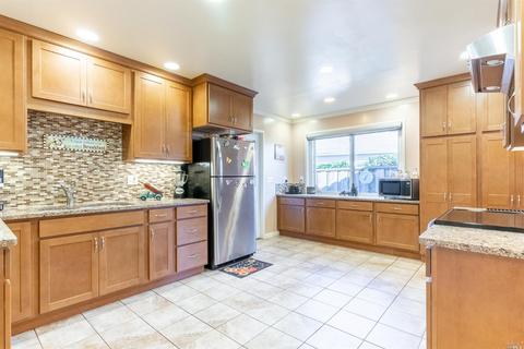 1368 Leonard Dr, San Leandro, CA 94577 photo 5