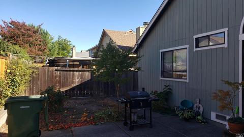 819 Milsom Pl, Windsor, CA 95492 photo 5