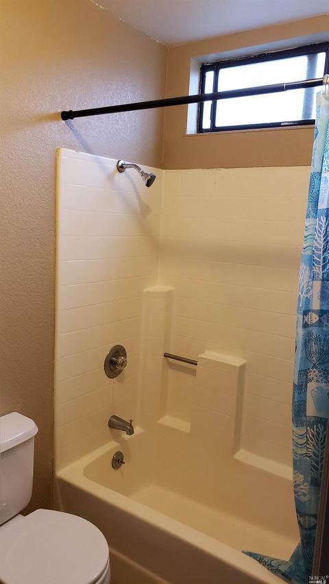 819 Milsom Pl, Windsor, CA 95492 photo 13