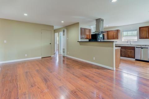 155 Betty Ct, Vallejo, CA 94589 photo 12