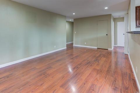 155 Betty Ct, Vallejo, CA 94589 photo 13