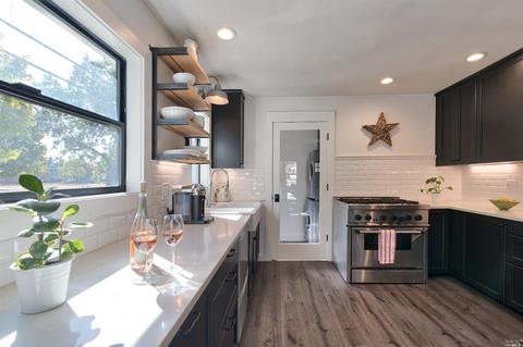 497 E Walnut St, Sonoma, CA 95476 photo 3