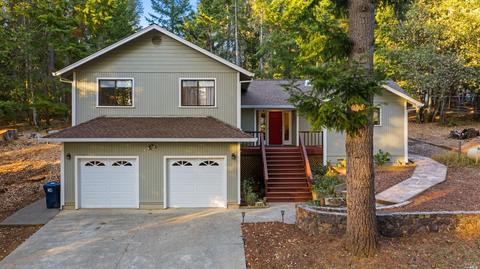 1448 Daphne Dr, Willits, CA 95490 photo 1