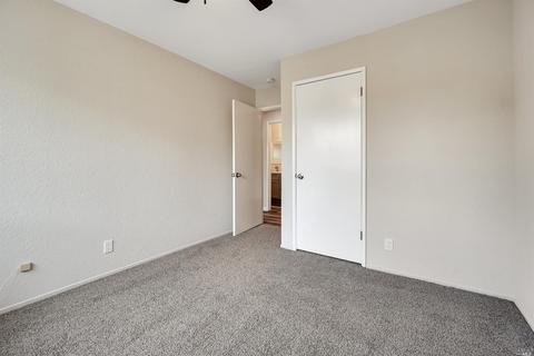 115 Prospect Pl, Vacaville, CA 95687 photo 41