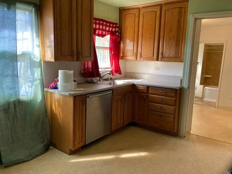 111 Benicia Rd, Vallejo, CA 94590 photo 3