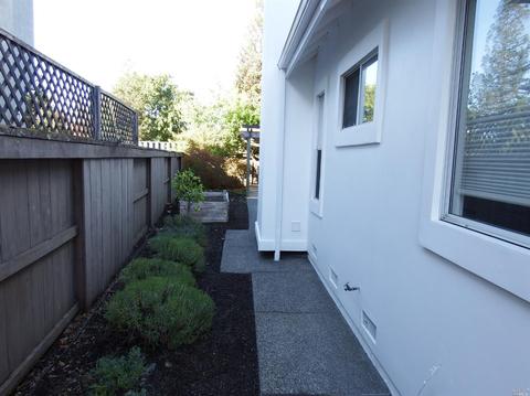 1026 Elsbree Ln, Windsor, CA 95492 photo 4