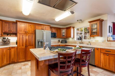 136 Mill Creek Dr, Willits, CA 95490 photo 7