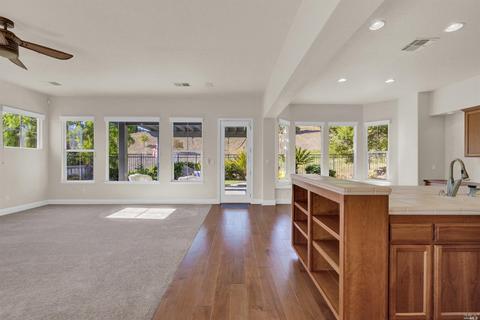 1262 Landmark Dr, Vallejo, CA 94591 photo 14